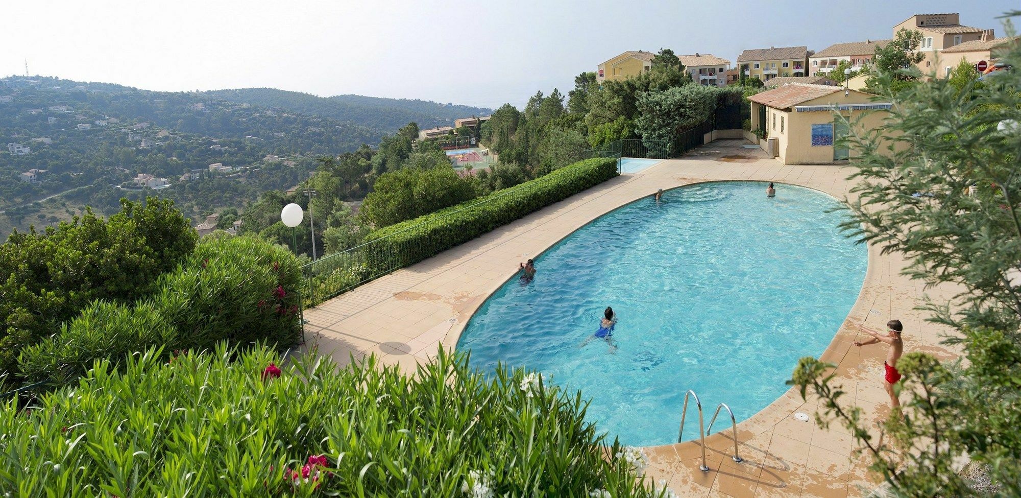 Residence Pierre & Vacances Les Terrasses Des Issambres Les Issambres Esterno foto