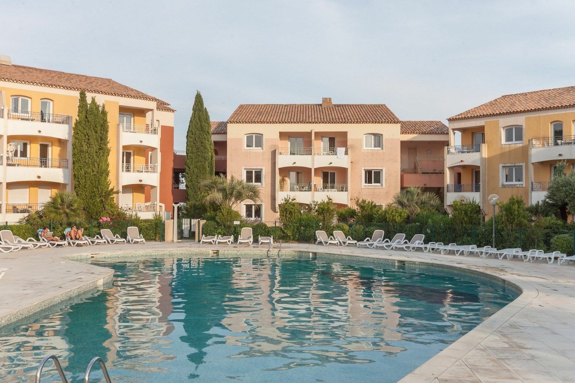 Residence Pierre & Vacances Les Terrasses Des Issambres Les Issambres Esterno foto